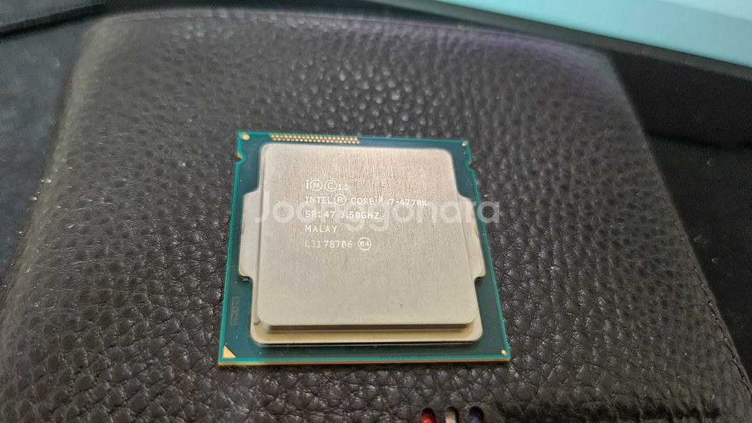 인텔 4세대 i7-4770K CPU 단품.--0