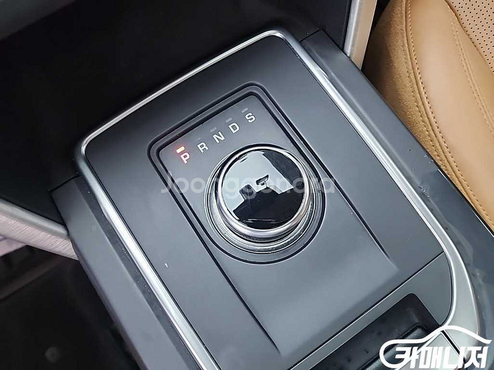 [랜드로버]디스커버리 스포츠 2.0 TD4 HSE 럭셔--7