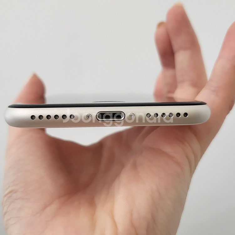 아이폰 SE3 / 64GB / 100% / 8-55--4