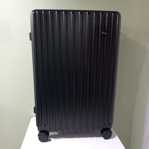 28인치캐리어 아비뇽 블랙 완전새상품
