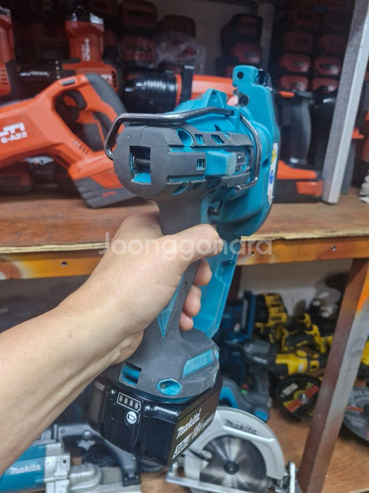 마끼다전산볼트커터기 DSC102Z 2초컷.브러쉬리스--6