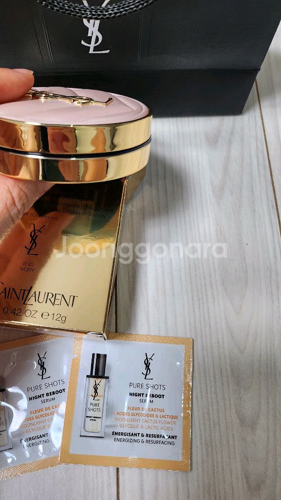 입생로랑 뚜쉬 에끌라 글로우 쿠션 새것 택포--2