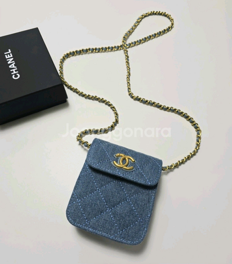 새제품 샤넬 데님파우치백 VIP GIFT--5