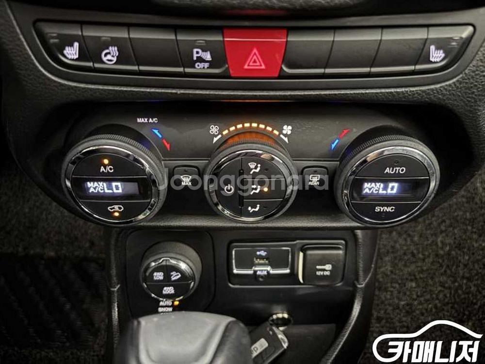 [지프]레니게이드 2.0 디젤 론지튜드 AWD (5인승--8