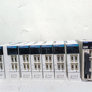 MiTSUBiSHi PLC / YASKAWA PLC .