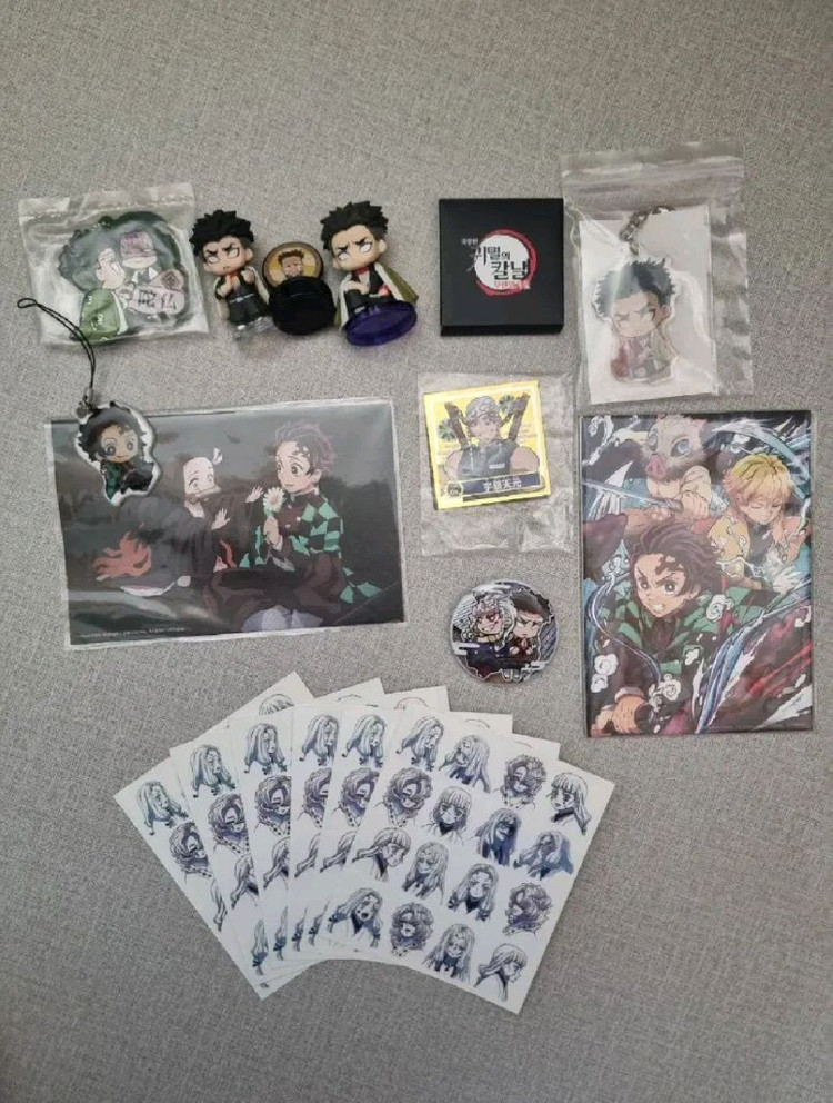 귀멸의 칼날 퍼즐 + 굿즈 이미지