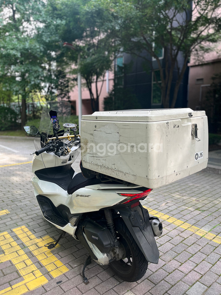 혼다 pcx /22년형 6만대 배달세팅,판매합니다.--5