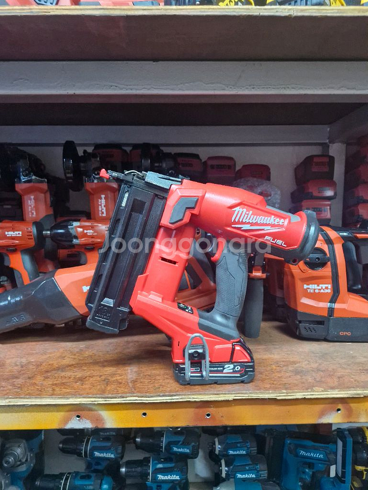밀워키충전타카 M18FN18GS 충전레일건 S급--4