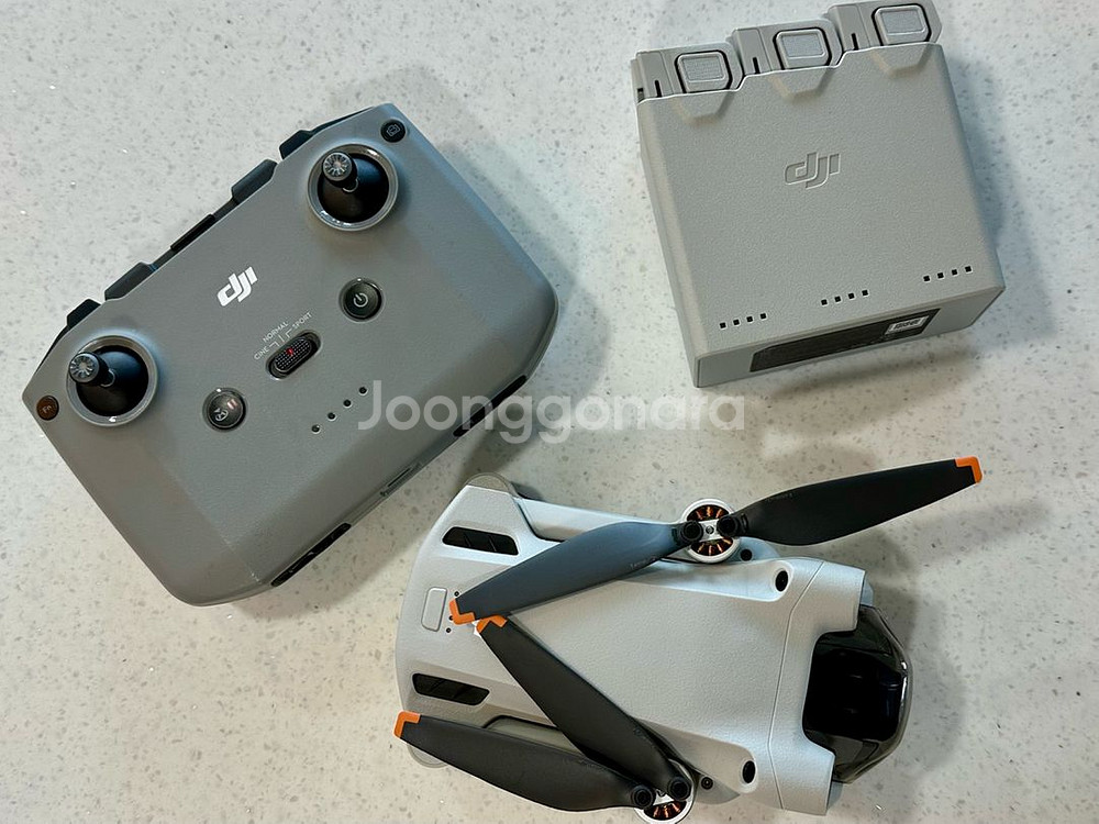 DJI 미니3 PRO (DJ RC 포함) 드론 판매해요--2