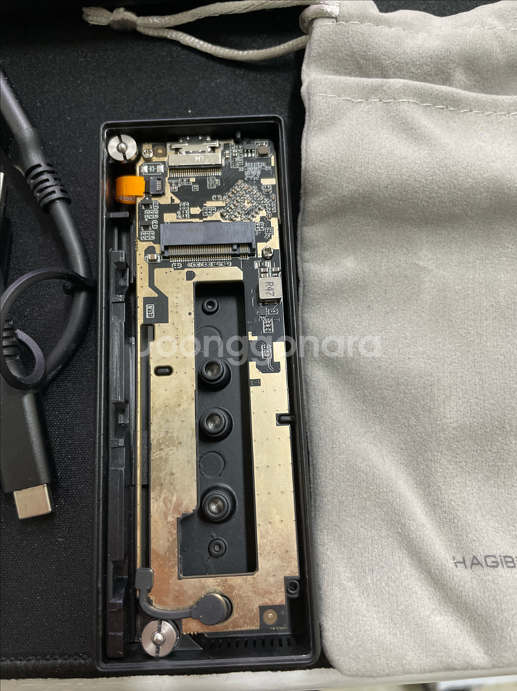 Hagibis USB4 M.2 인클로저--2