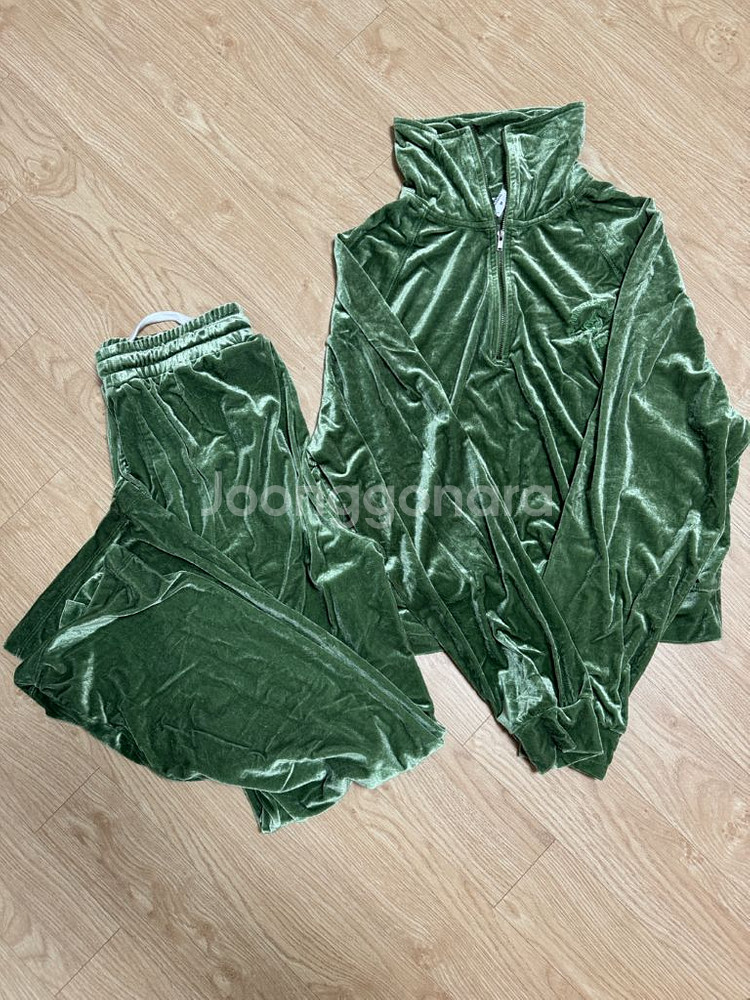 어프레쉬 벨벳셋업--1