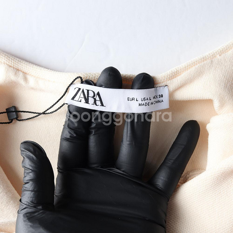 (새상품)[L]자라 크림 밴딩 민소매 브라탑 셋업 나시--4