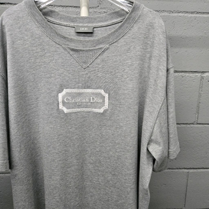디올 꾸띄르 로고 반팔
