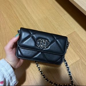 (정품) 샤넬 19 미니백