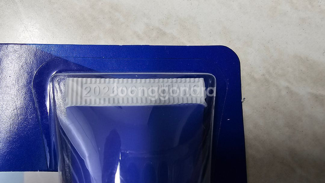 바세린 인텐시브 케어 립 에센스 1개--1