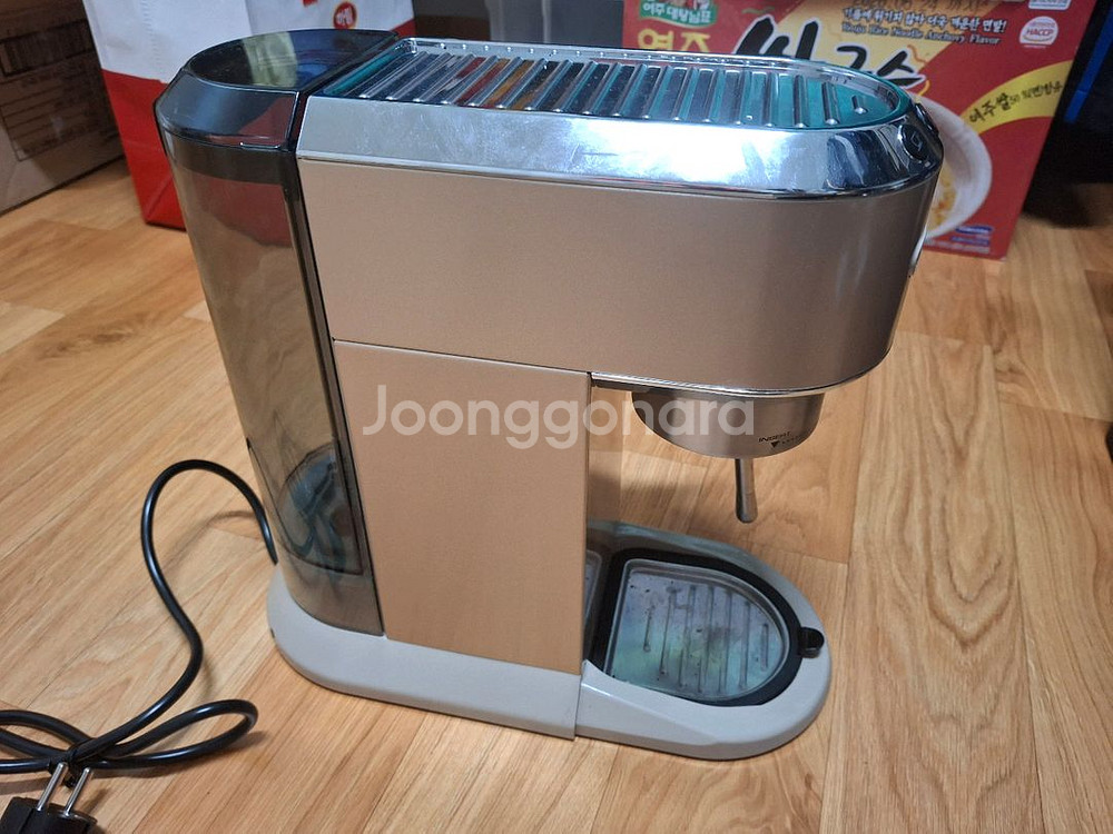 드롱기 커피머신 판매합니다(급하게판메함니다)--2