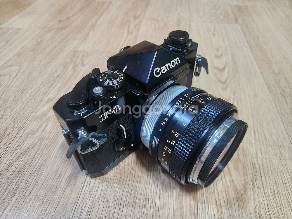 캐논 F-1바디및 55mm F1.2 렌즈 구성입니다--3