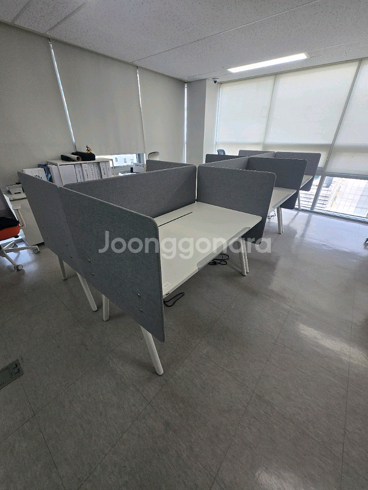 퍼시스 인에이블 덕트형책상 판매합니다--0