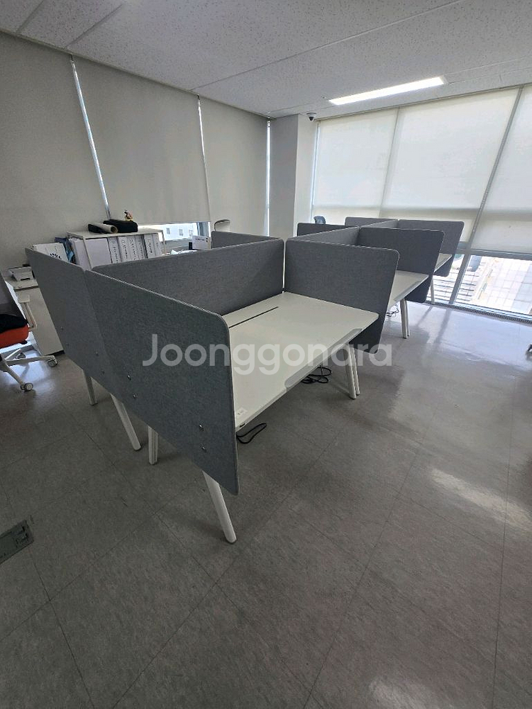 퍼시스 인에이블 덕트형책상 판매합니다--0