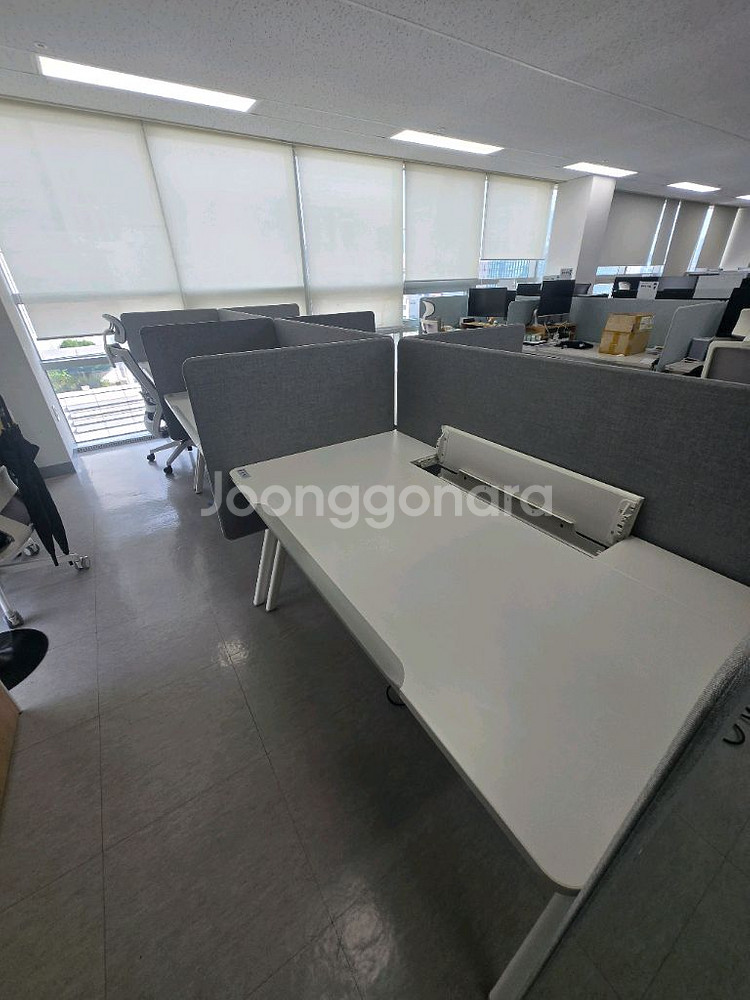 퍼시스 인에이블 덕트형책상 판매합니다--3