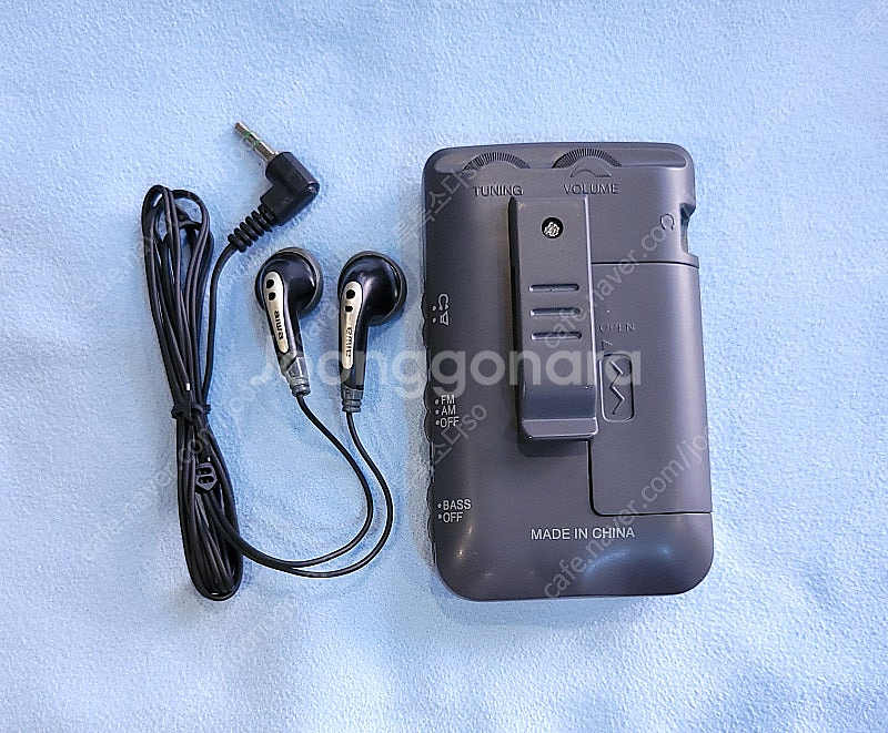 아이와(AWIA) AM/FM 포켓라디오.새제품.--0