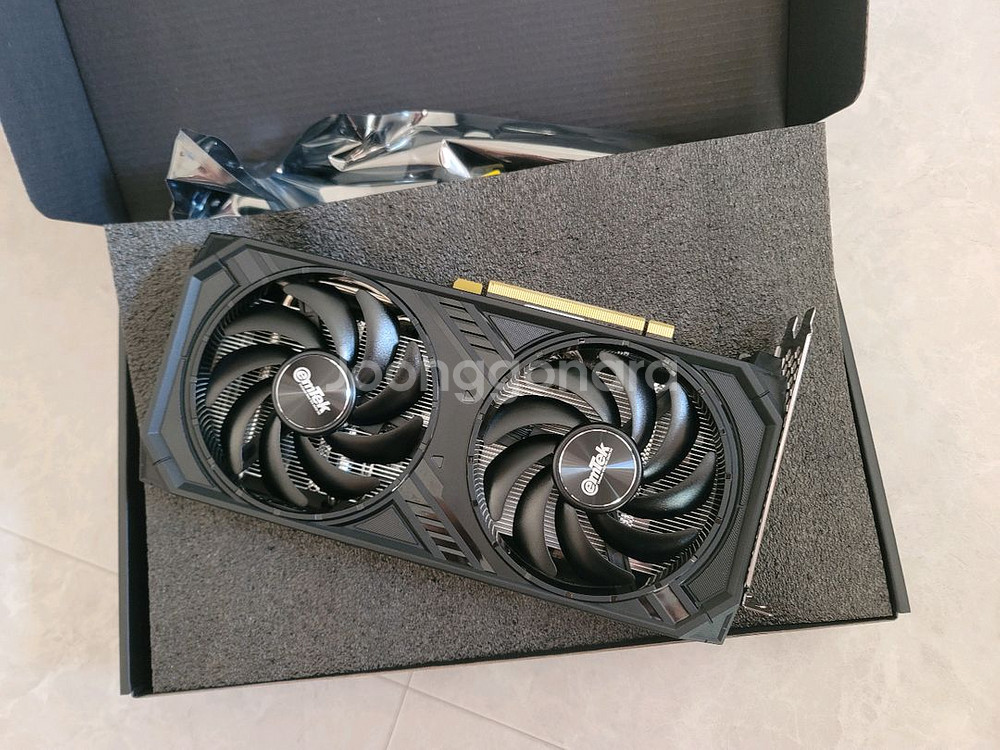 Emtek RTX 4060 스톰X Dual 그래픽카드--1