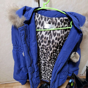 복고 빈티지 여성 아우터 1벌당 만원에 팝니다.