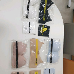 원더브라 새상품 속옷 5 세트 80A / 100원더브