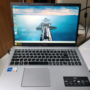 Acer aspire5 11th i5 사용감 있음