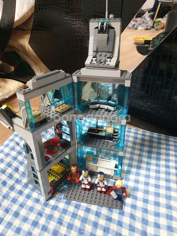 레고 어벤져스 타워--3