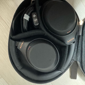 소니 WH-1000XM4