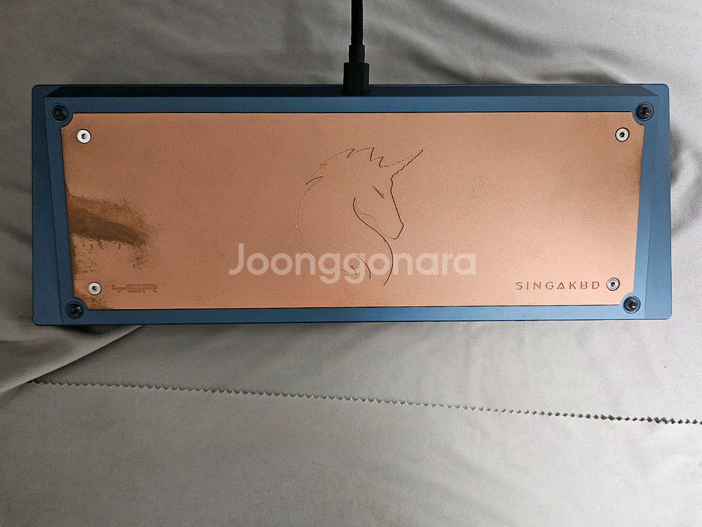 가람 유니콘 제네시스 8k 커스텀 키보드 팝니다.--1