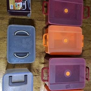 타파웨어 김치통 반찬통 락스타 밀폐용기