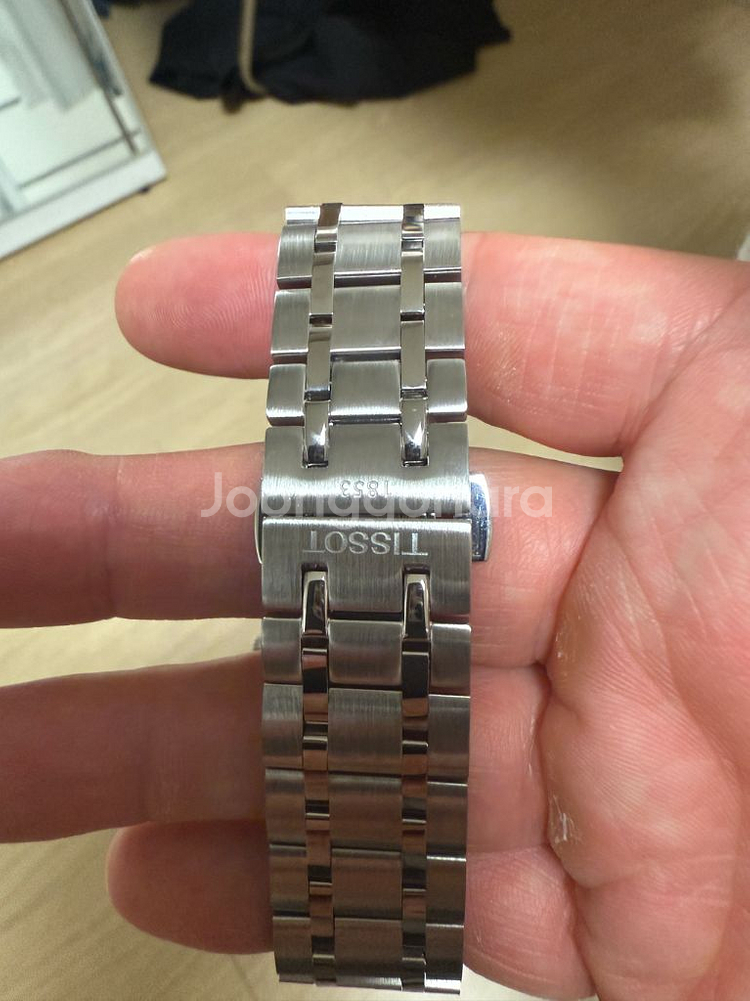 티쏘 슈망 데 뚜렐 블루 42mm 새상품급 팝니다--5