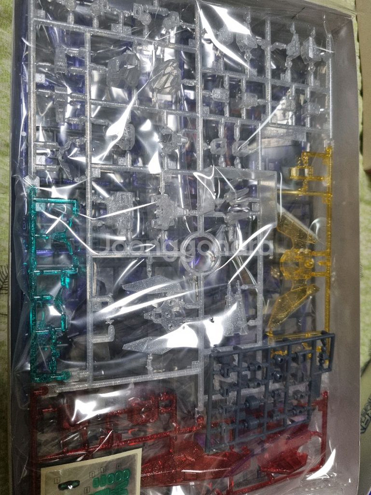 HG 코어건담 디멘션클리어 한정판 팝니다.--3