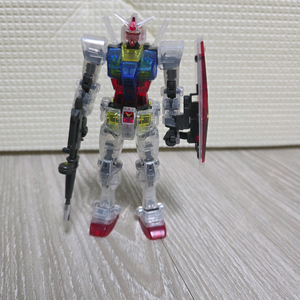 HG RX-78-02 건담 클리어 컬러 버전 (한정판)