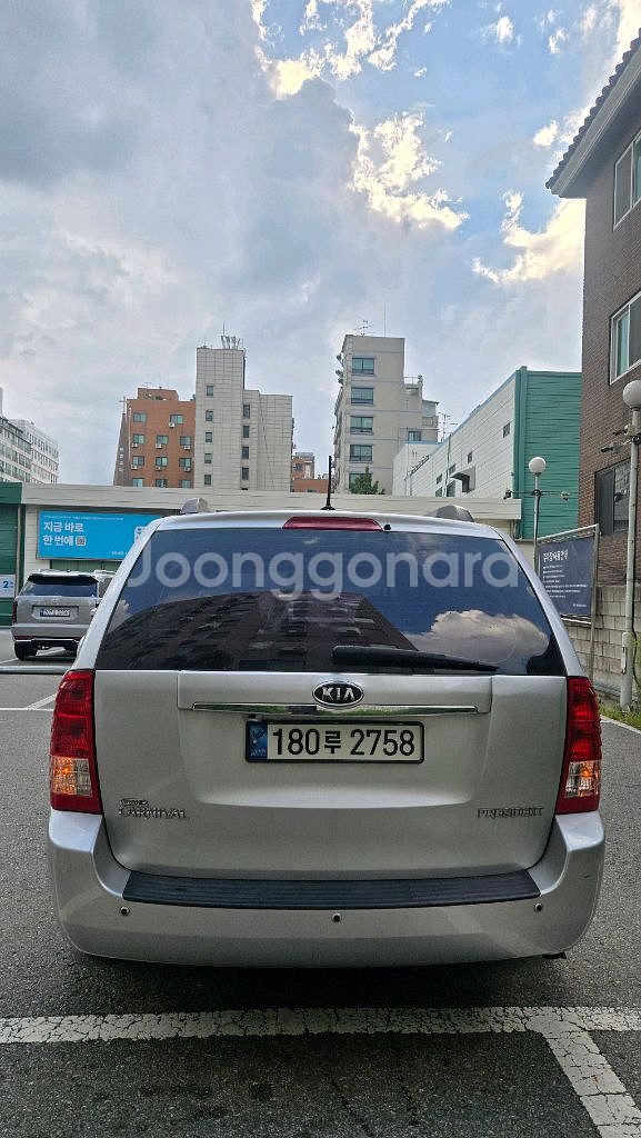 12년식 카니발 프레지던트 (차박세팅 5인승 구변완료)--3