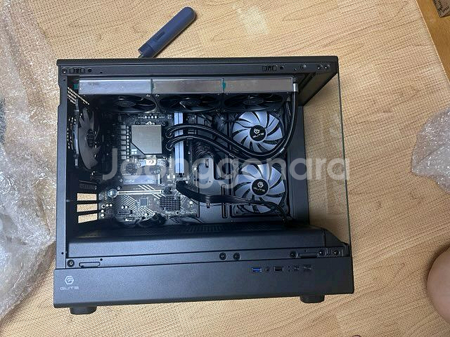 7800x3d rtx4080super 고사양 컴퓨터본체--0