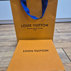 루이비통 지갑박스