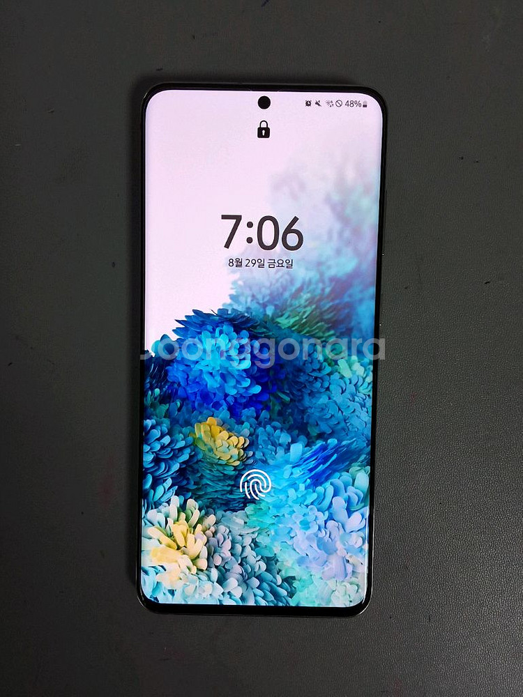 s급 갤럭시 s20 판매합니다--0