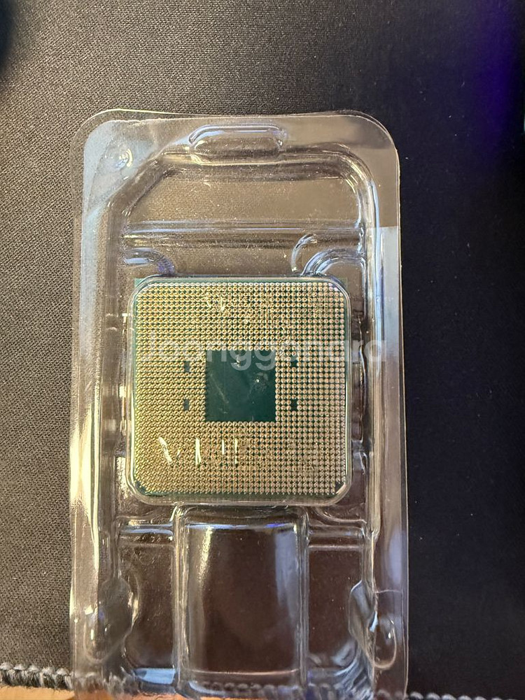 AMD Ryzen 7 5700X CPU--1