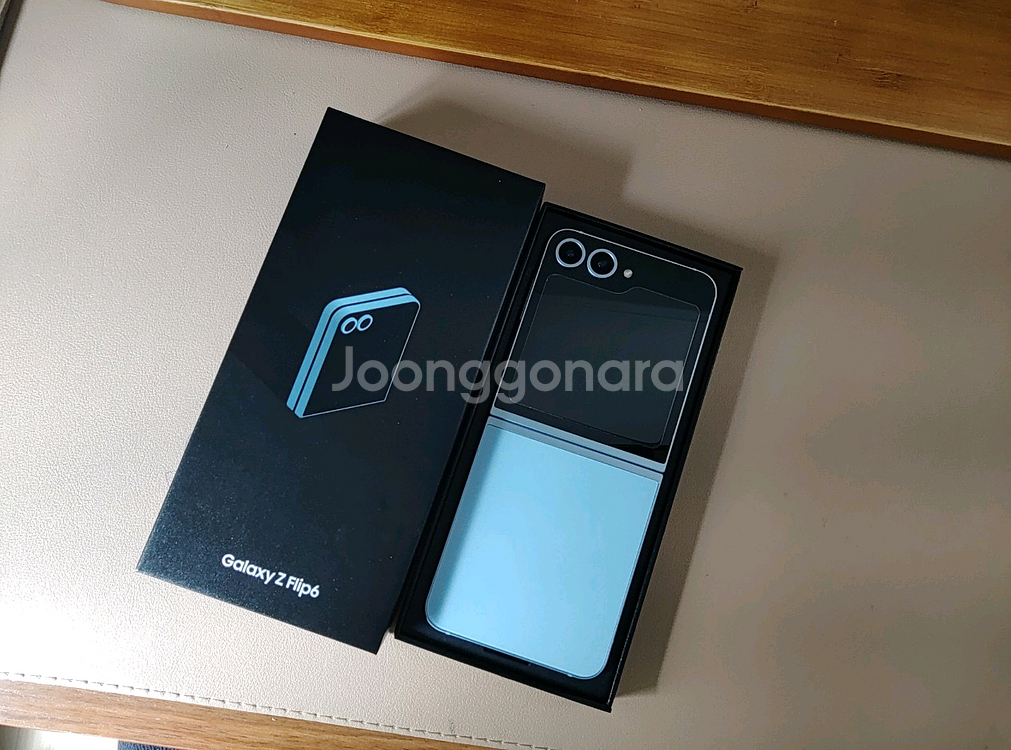 갤럭시 Z 플립6 블루 256GB 자급제 S급 풀박스--0