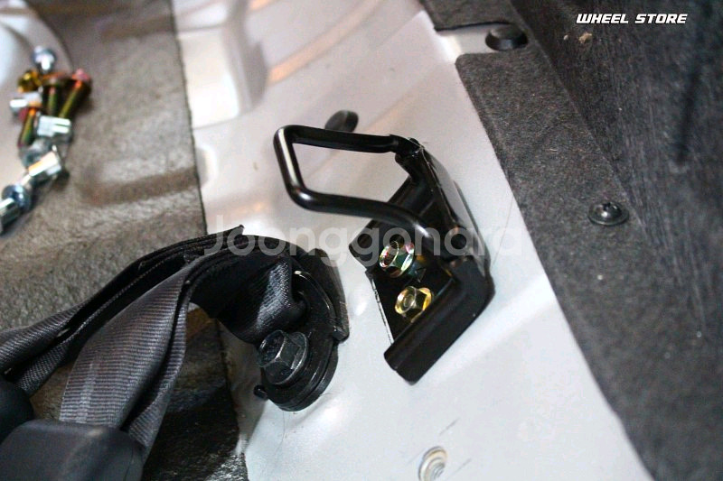 구형 자동차 ISOFIX 카시트 개조 셋트 팝니다--4