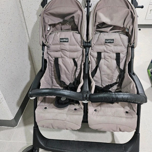쌍둥이용 유모차