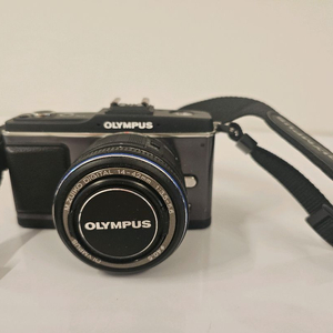 올림푸스 PEN E-P2 + 랜즈 14mm~42mm