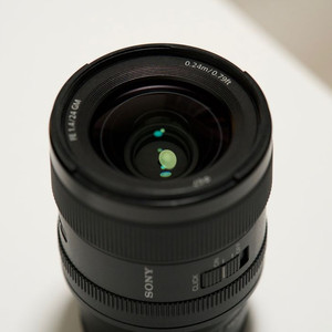소니 sel24mm f1.4gm렌즈 팔아요