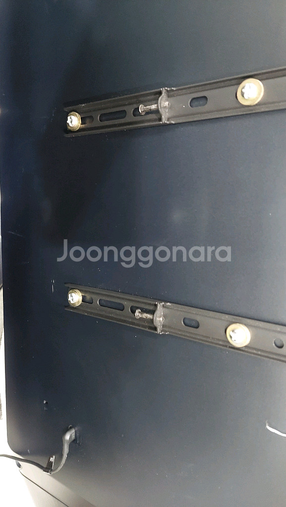 삼성 49인치 LED TV 판매합니다. 벽걸이형이고,--3
