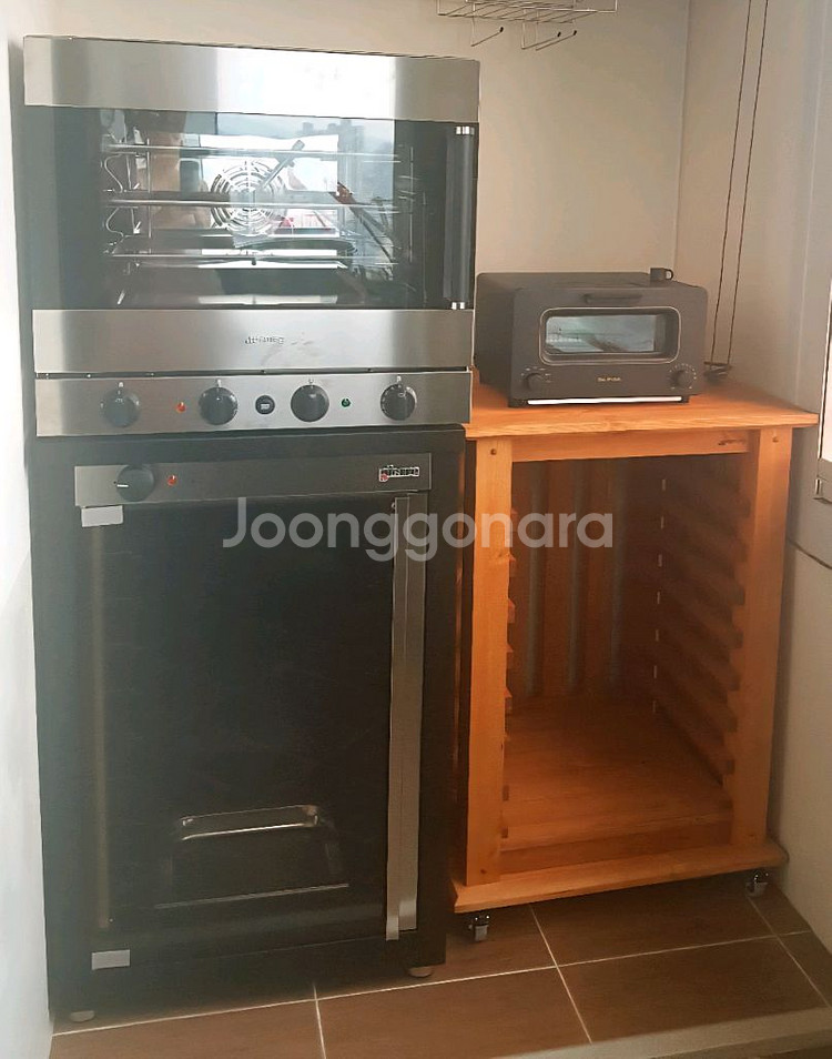 스메그멀티스톤오븐과 원목오븐랙과 지에라발효기와 발뮤다토--0