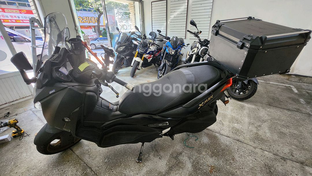 야마하 XMAX 스쿠터 22년식 300만원--0