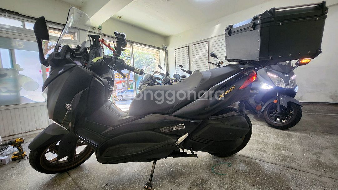 야마하 XMAX 스쿠터 22년식 300만원--1